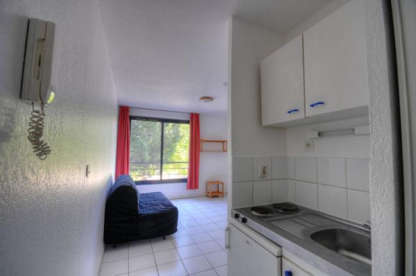 RICHTER_PREMIER_STUDIO_KITCHENETTE_PIECE_A_VIVRE_MONTPELLIER_RIVES_DU_LEZ_IGS_CAPRIM