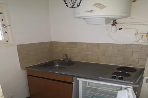 KITCHENETTE