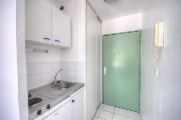 RICHTER_1ER_STUDIO_KITCHENETTE
