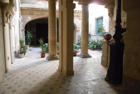 TRESORIERS_DE_LA_BOURSE_PATIO_FACADE_MONTPELLIER_IGS_CAPRIM