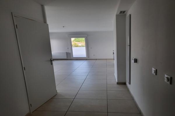 T1_16_ENTREE_TERRASSEDUSUD