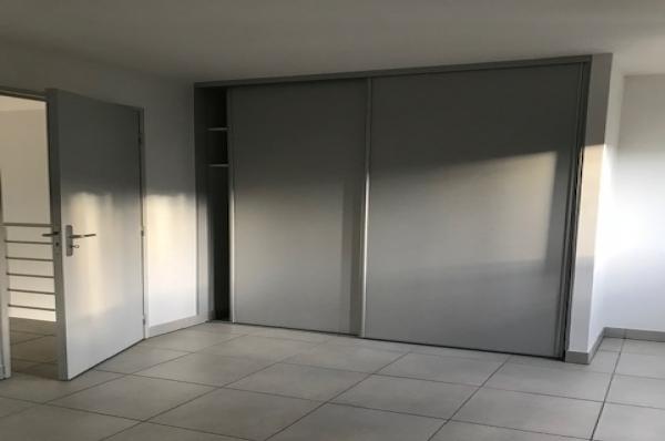 ATELIER_DE_BAZILLE_VILLA_18_CHAMBRE2_AIGUELONGUE_IGS_CAPRIM_MONTPELLIER