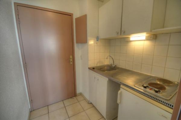 LES_ARTS_T2_KITCHENETTE_MONTPELLIER_ANTIGONE_IGS_CAPRIM