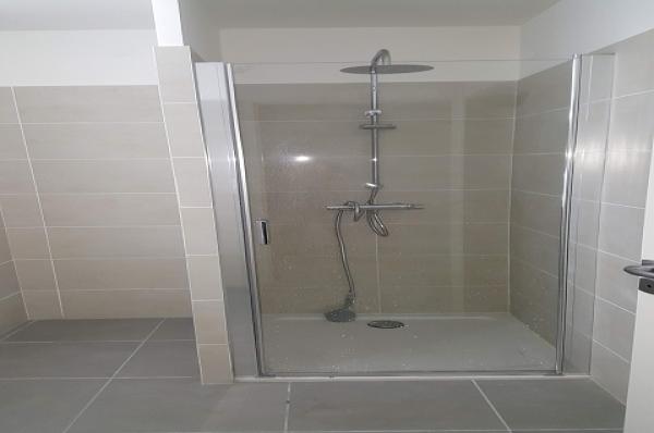 HOME_INSIDE_A24_DOUCHE_MONTPELLIER_AIGUELONGUE_IGS_CAPRIM