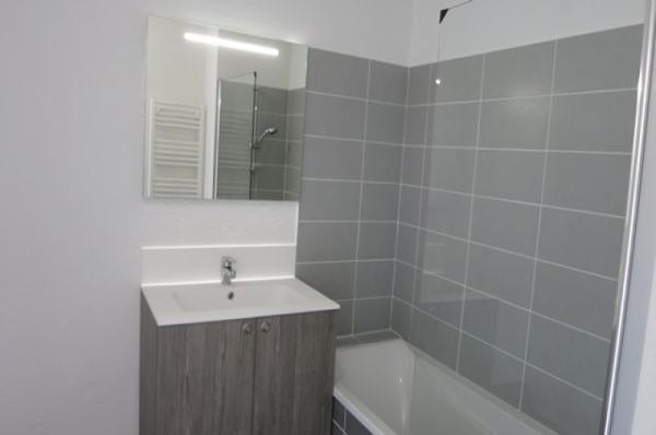 GARRICS_B228_NIMES_CHU_CAPRIM_MONTPELLIER_SDB