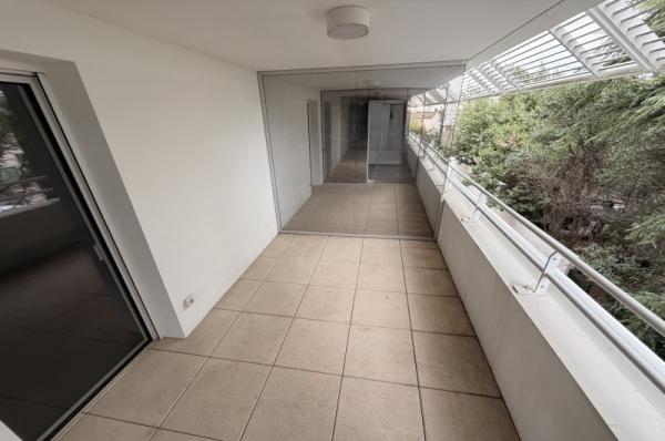 AMAYA_B203_TERRASSE_MONTPELLIER_MAIRIE_IGS_CAPRIM