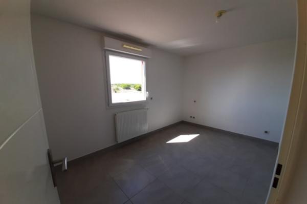 ISOLA_BELLA_A1_21_PEROLS_LA_MARTEGALE_CAPRIM_MONTPELLIER_Chambre