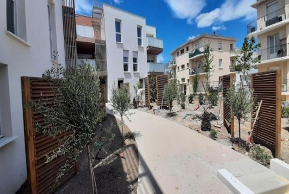 NATURAE_EXTERIEUR1_IGS_CAPRIM_MONTPELLIER_CROIX_D_ARGENT